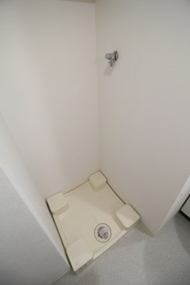 【設備】 | リアライズ神戸WEST | 室内洗濯機置場