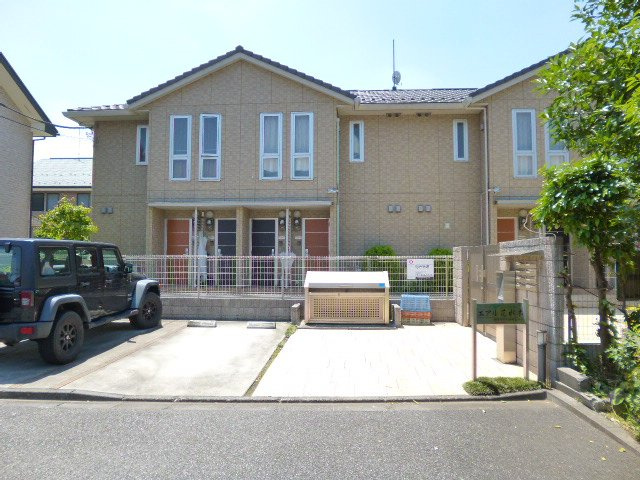 エアル花水木の駐車場