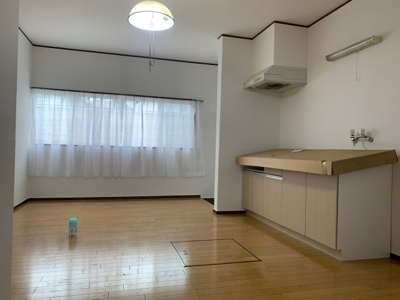 【居間・リビング】 | ロイヤルハイツ