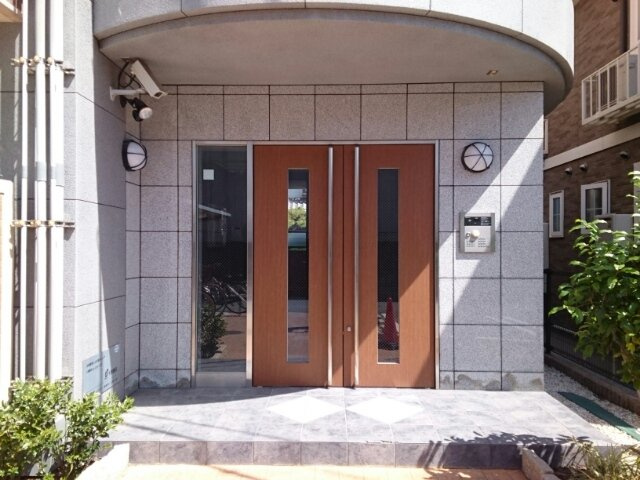 ランドマーク宮町のエントランス