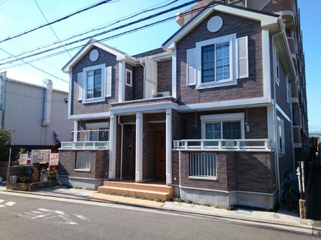 ハンプトンコート宮町の外観