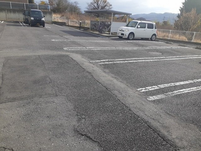 【駐車場】 | イーストラビリンス