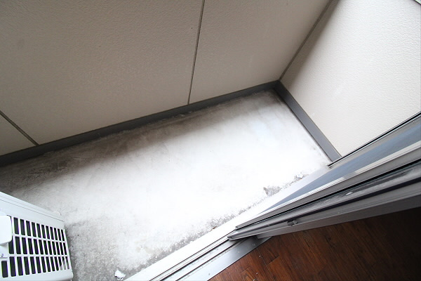 【バルコニー】