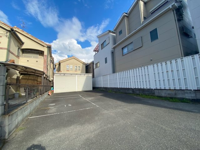 サン・タウン泉町２丁目の前面道路含む現地写真|■１区画のみの販売です♪♪
■土地は約３６坪あります♪♪