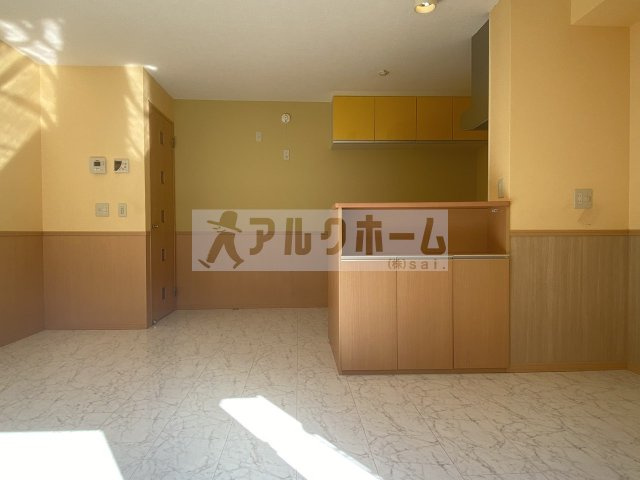 ラミュー久宝寺Ⅱ棟の居間・リビング