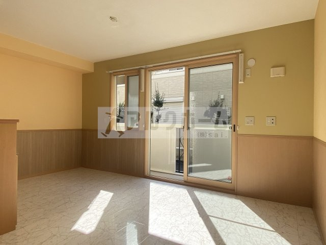 ラミュー久宝寺Ⅱ棟の居間・リビング