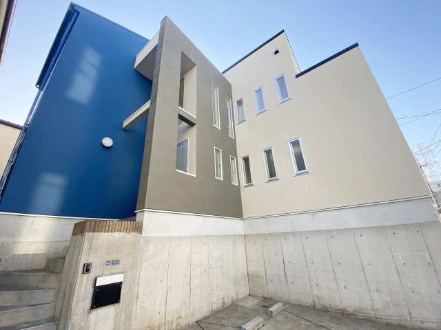 ブルーライン「仲町台」中古戸建の画像