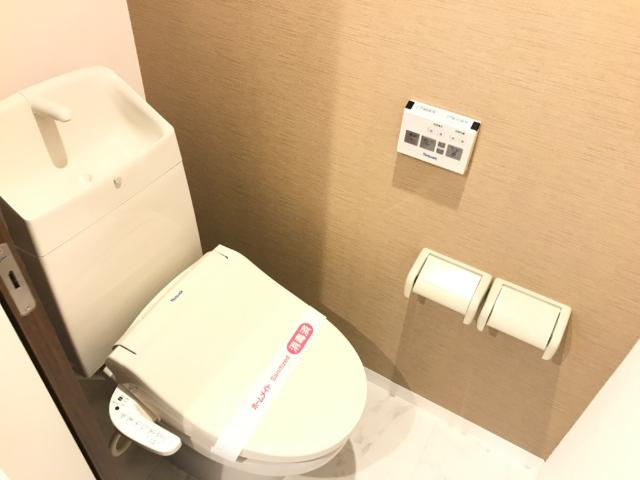 ル　ボワのトイレ|シャワー付トイレ