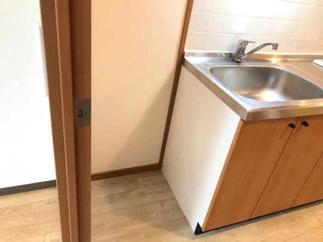 フローリィ麗のキッチン|冷蔵庫置き場