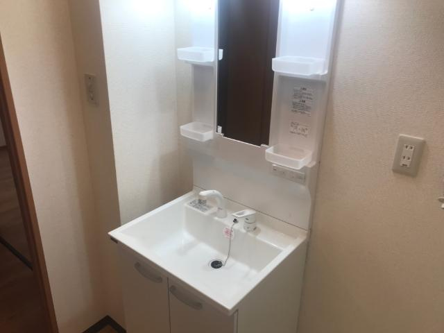 ボヌールAKIの洗面所|洗面