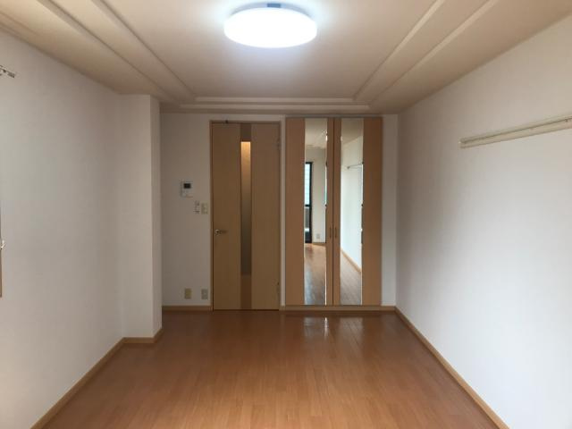 エンペラー内堀の内装|室内