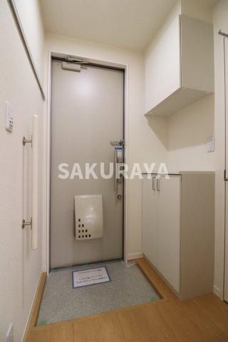 サンビレッジの玄関|2022年撮影。現況と異なる場合があります。