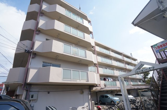 ソレイユ山本の外観