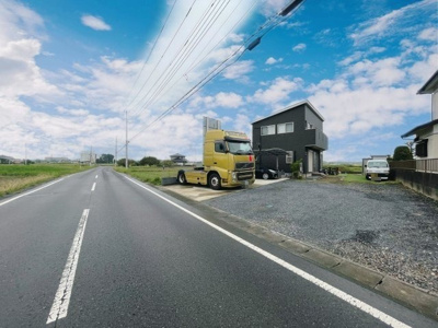 【前面道路含む現地写真】 | つくばみらい市市野深中古戸建