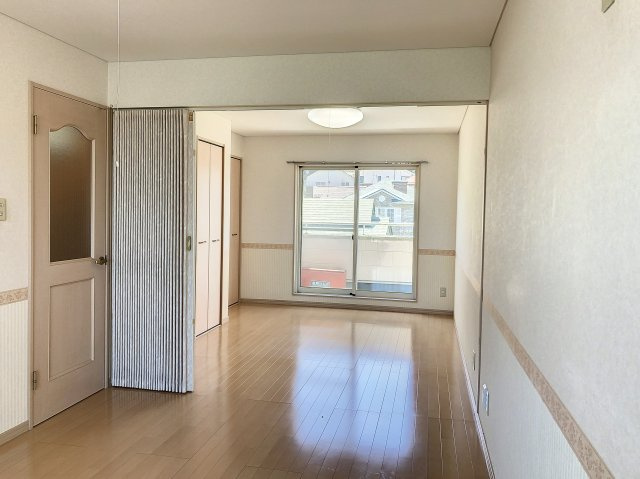 シャルム桜田の丘の居間・リビング