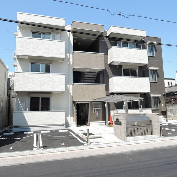 ヴィアーレ北町の駐車場|駐車場があるので、車を買う予定の方も安心です