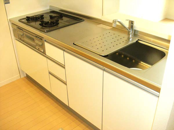 グリーンルーフのキッチン|お料理しやすいキッチンです