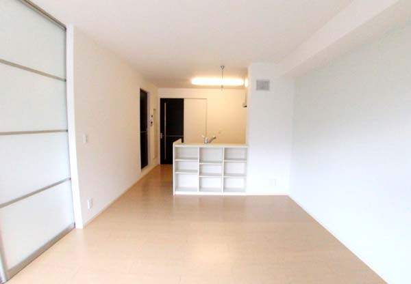 ミモザコートの居間・リビング|使いやすいリビングです