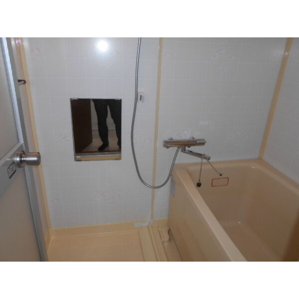 トークストリートアソガワの浴室|お風呂で日々の疲れを落としましょう