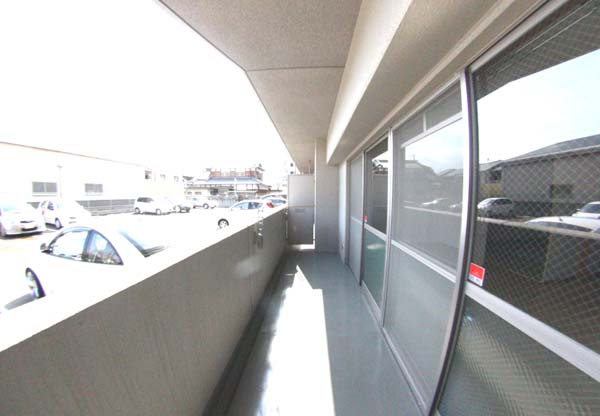 シャルマン木ノ元のバルコニー|広々としたバルコニーです