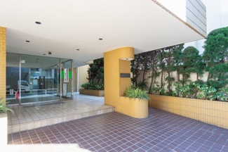 【エントランス】