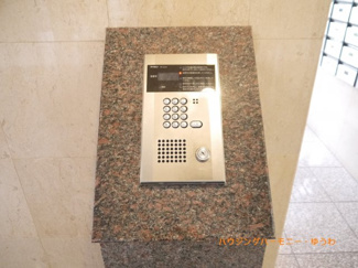 【その他共用部分】 | エントランスは、もちろん安心のオートロック