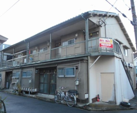 和泉市池上町のアパートのその他共用部分|外観もきれいです