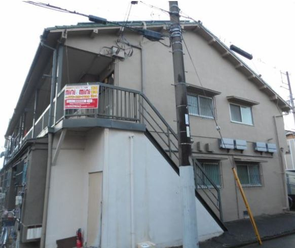 和泉市池上町のアパートの周辺|建物外観を気になさる方へ、見た目の良い物件です
