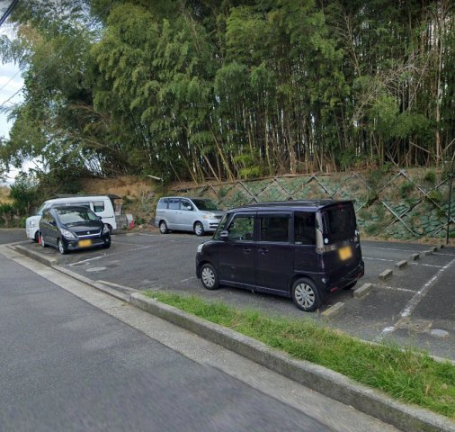 エステートピアイズミの駐車場|駐車場完備です