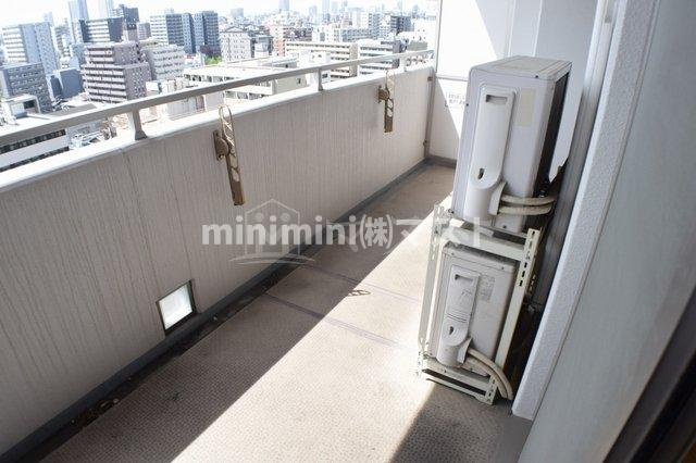 ロイヤルパークスなんばのバルコニー