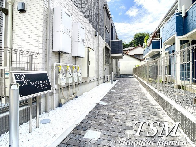 リニュエラ香里園のエントランス