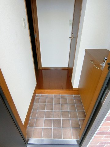 町田タウンハウスCの玄関