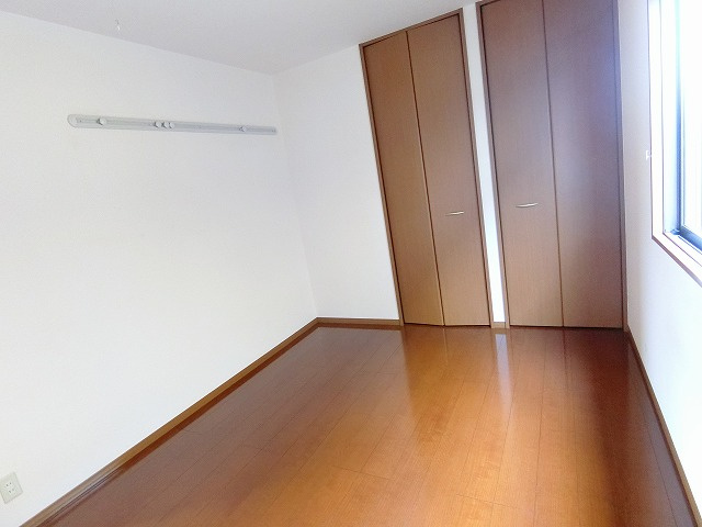 町田タウンハウスCの寝室