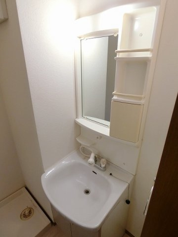 町田タウンハウスCの独立洗面台