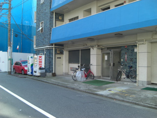 【エントランス】
