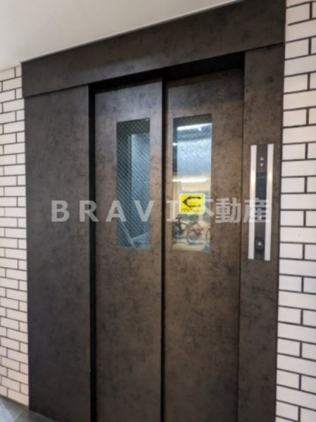 レガーレ谷町 BRAVI不動産のロビー