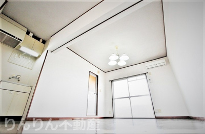 【洋室】 | わいわいハイツ | 個人の部屋や寝室として使える洋室です