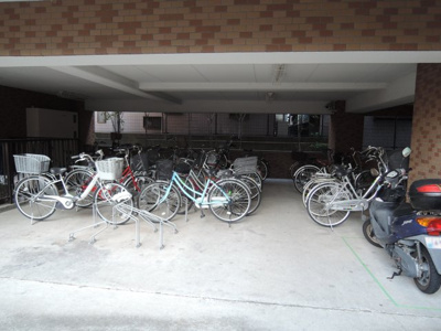 【その他共用部分】 | ライオンズマンション大倉山新羽町 | 駐輪場・バイク置場です。