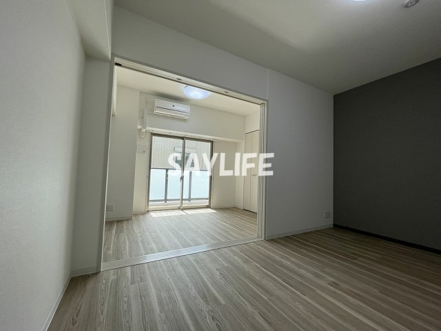 サン　シエロ東今里の居間・リビング