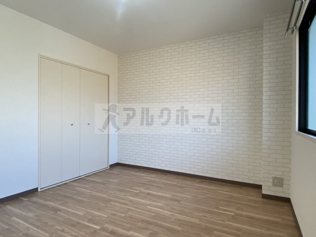 エクセレンスの洋室
