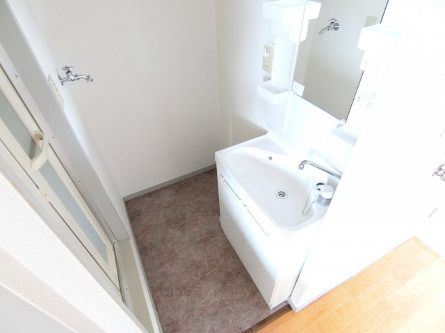 ヴィラージュ北野田の洗面所