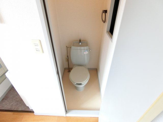 ヴィラージュ北野田のトイレ