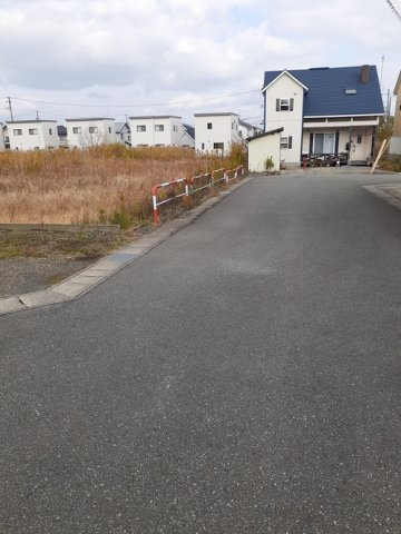 【前面道路含む現地写真】