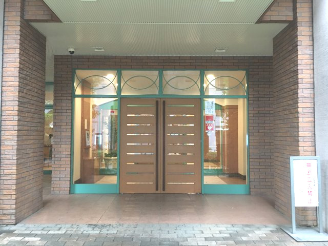 【エントランス】 