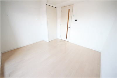 【洋室】 | アドバンス東梅田アクシス