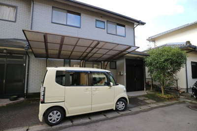 【駐車場】 | 松永貸家 | 駐車スペースもあります
松永貸家　2015/12/12撮影