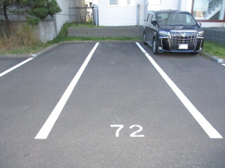 【駐車場】 | ●駐車2台可能(縦列)な区画空有り(※令和4年11月1日時点、2台で12,000円)