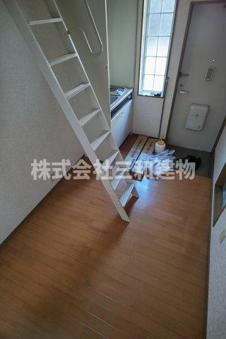 ファミニータチカワの内装