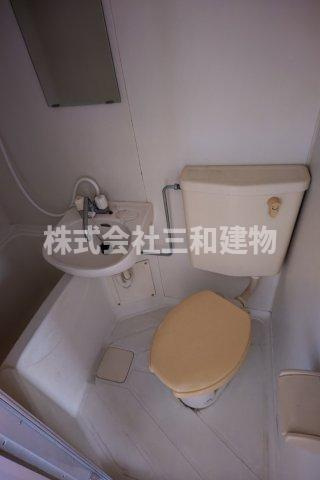 ファミニータチカワのトイレ