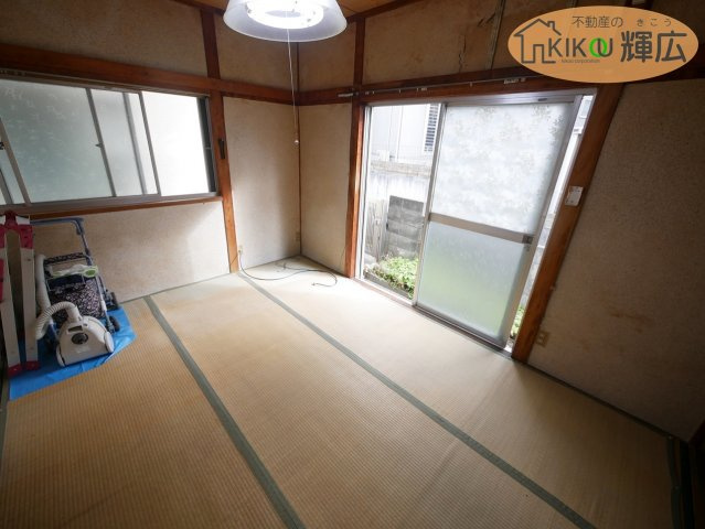 【和室】 | 加古郡播磨町東野添3丁目　中古戸建 | 和室でございますので、客間としても最適ですね